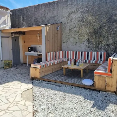 Maison Avec Vaste Jardin O'dyss 度假居 LʼAiguillon-sur-Mer